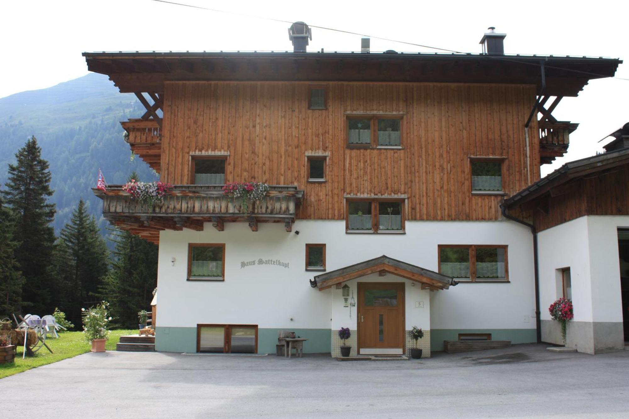 Pension Sattelkopf Sankt Anton am Arlberg Bagian luar foto